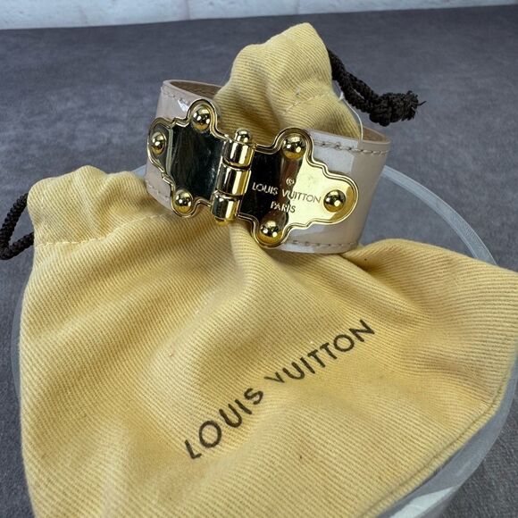 Louis Vuitton Beige Gold Save It Patent Leather Women's Bracelet 17 - Picture 2 of 12